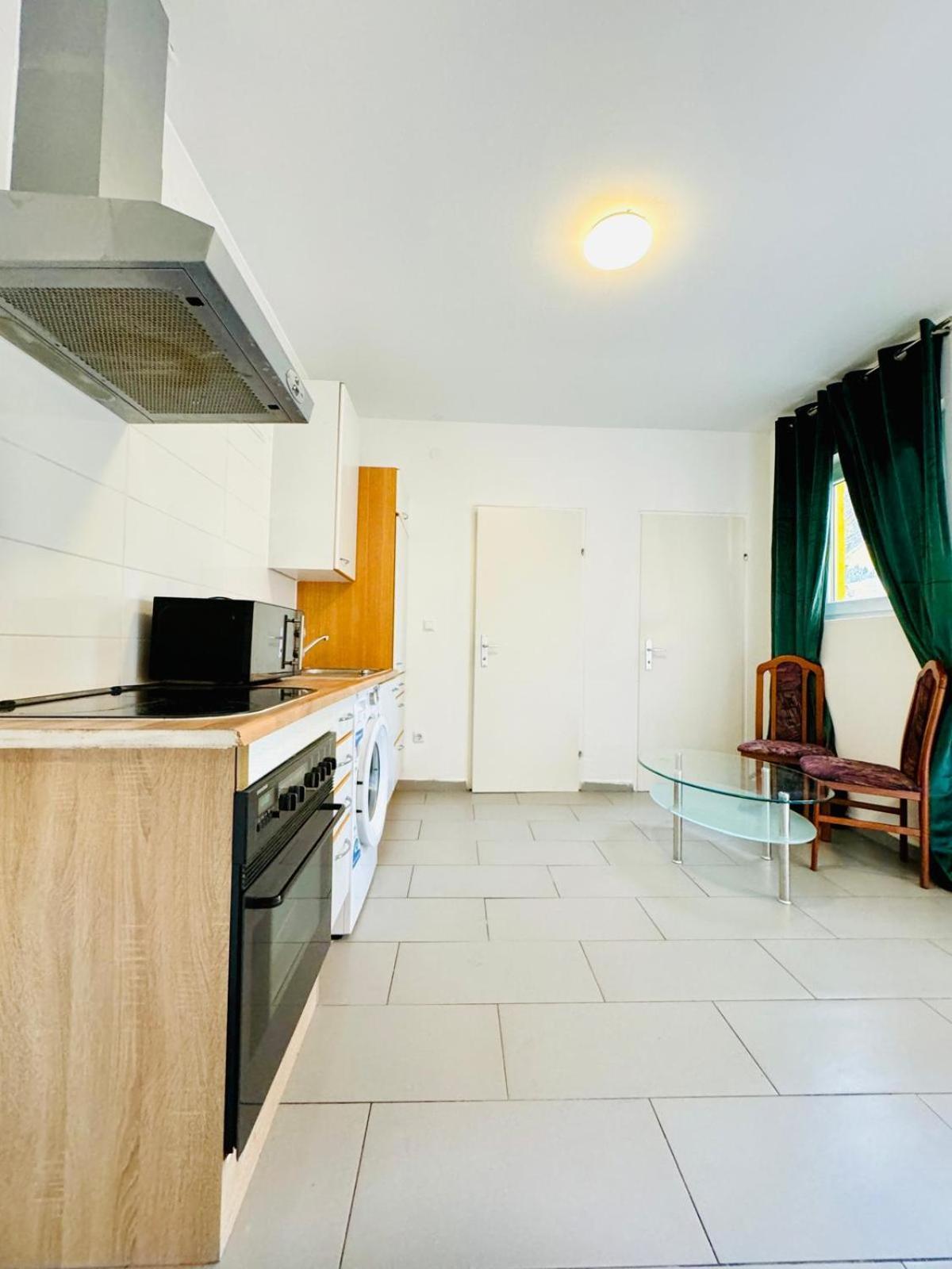 Affordable 2br Aptartment Direct Access To