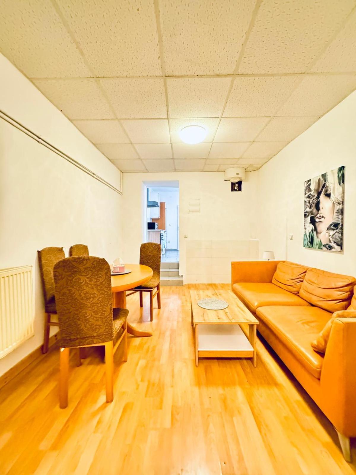 Affordable 2br Aptartment Direct Access To Apartment *