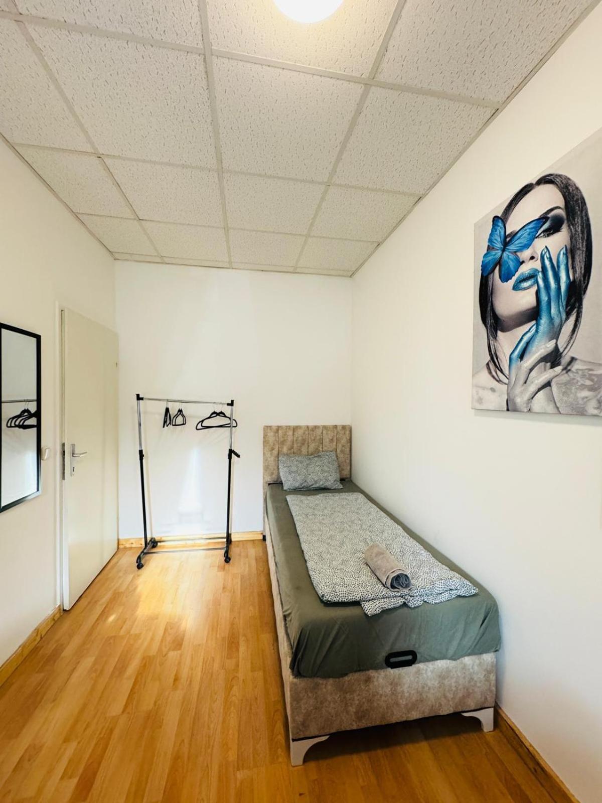 Apartment Affordable 2br Aptartment Direct Access To *