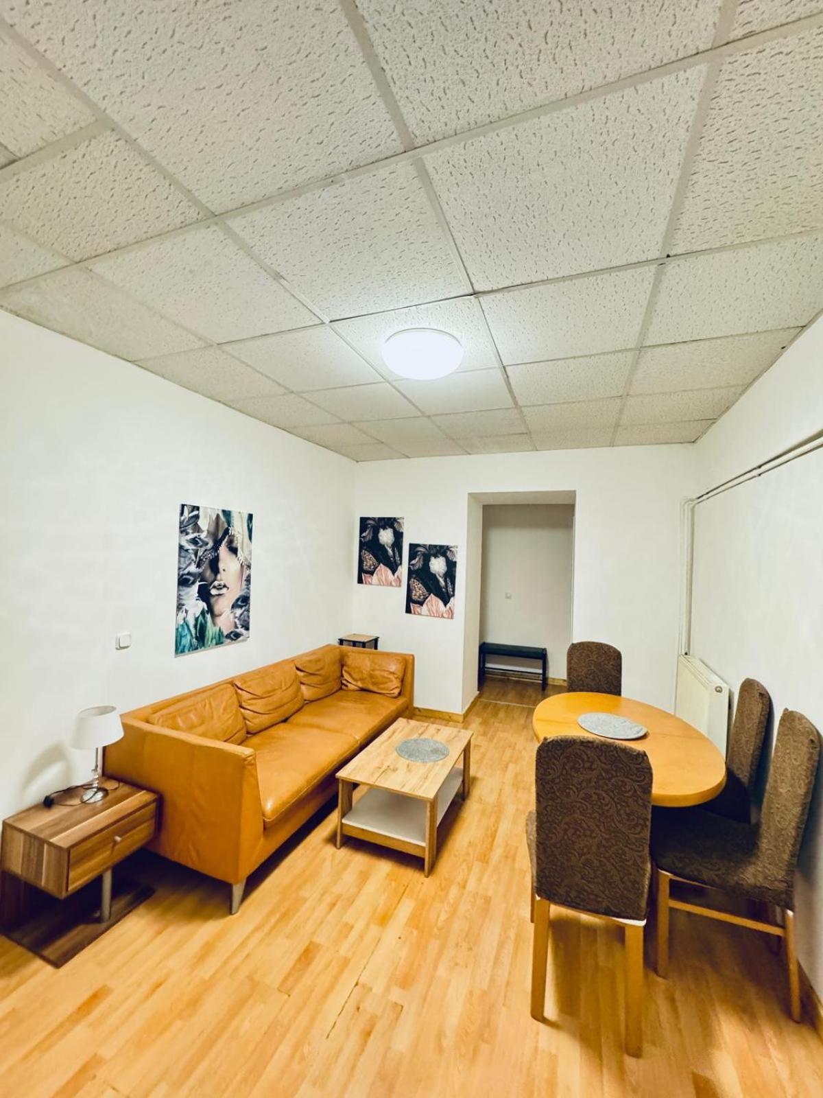 Affordable 2br Aptartment Direct Access To Wien